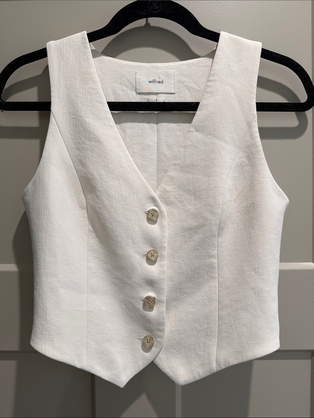 Wilfred White Button-Front Sleeveless Vest Top